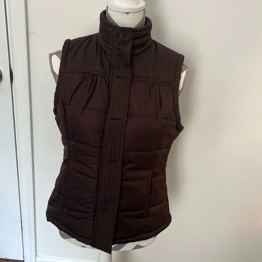 Brown Outer Edge Puffy Quilted‎ Vest Size M